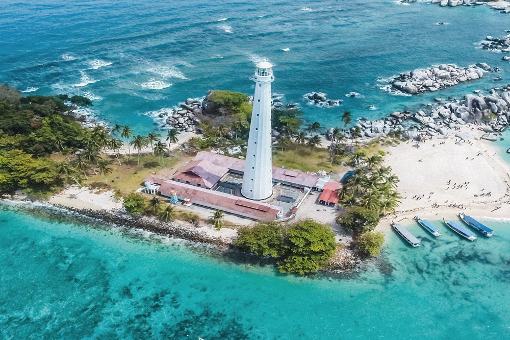 Video Keindahan Pulau Leebong dan Pulau Lengkuas Tayang di Bandara